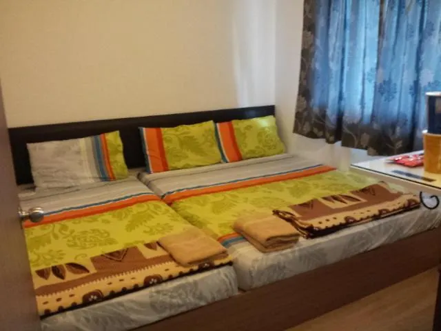 Fastbook Bendera Home 8 & 10Pax Ayer Itam Malezya